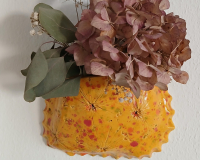 Töpferkurs: Wandvasen und Blumenhalter